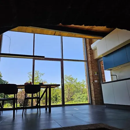 The Window On The Forest View Hébergement de vacances