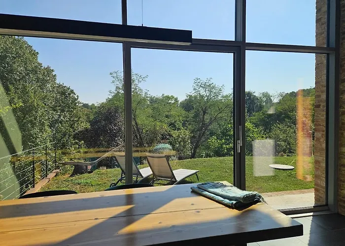 The Window On The Forest View Ferienhaus Capriglio